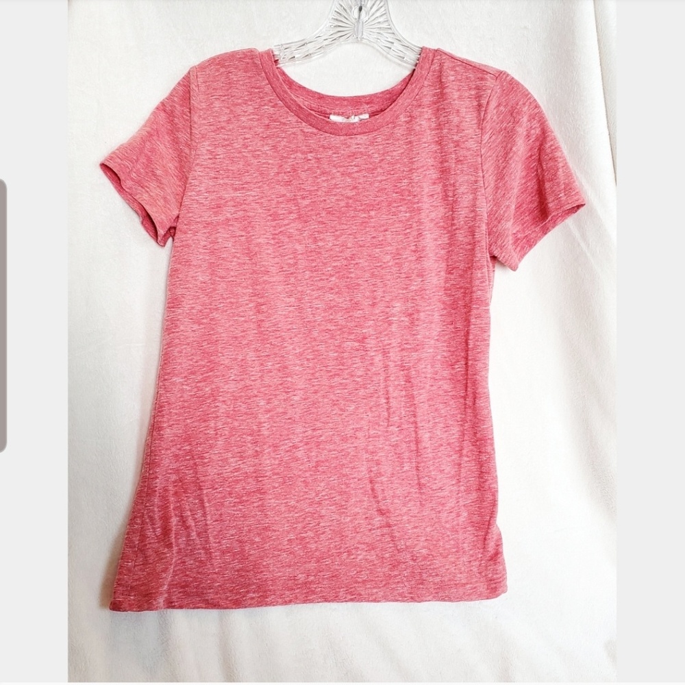 👚Forever 21 T-Shirt👚